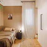 Babinga - 3 Bedroom And Balcony In Eixample Esquerra