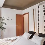 Babinga - 3 Bedroom And Balcony In Eixample Esquerra