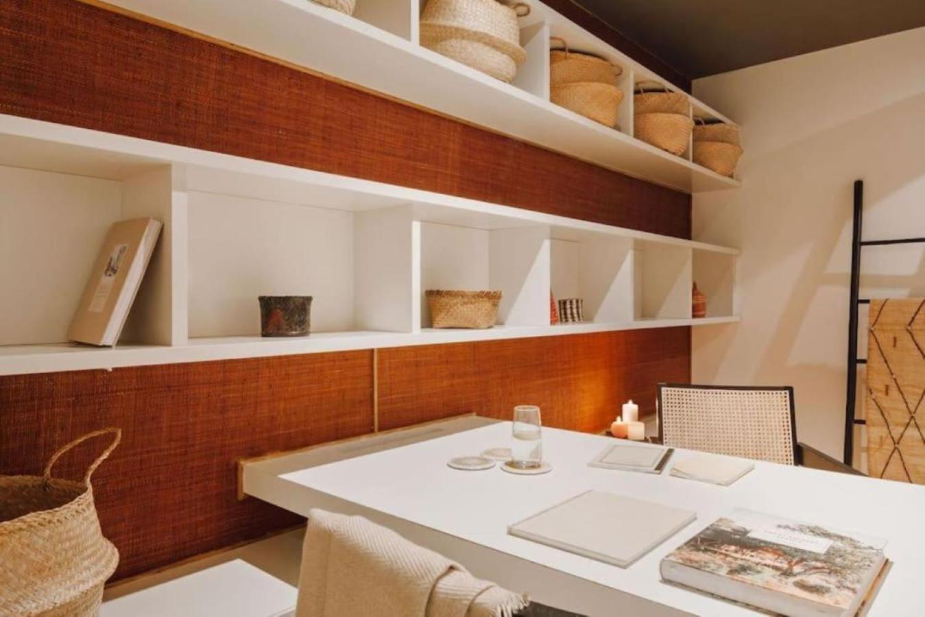 Babinga - 3 Bedroom And Balcony In Eixample Esquerra Apartment Barcelona